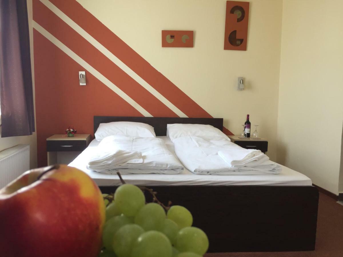 City Hotel Agoston بيتْش المظهر الخارجي الصورة